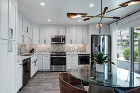 Palm Canyon Modern Bungalow - Meredith Lodging
